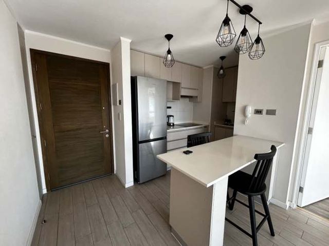 Departamento en arriendo c/ estacionamiento en Brisas del Sol