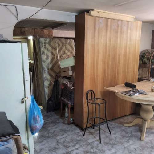 Local comercial de 2 pisos en esquina muy comercia