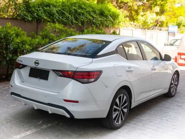 Nissan Sentra Advance 2023