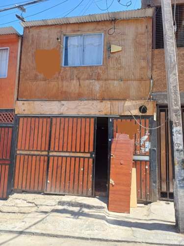 Se vende casa en sector norte de la ciudad, ubicada en pasaje san isidro