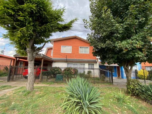 CASA GRANDE CON DEPARTAMENTOS INTERIORES IDEAL PARA INVERSION Y ARRENDARLOS