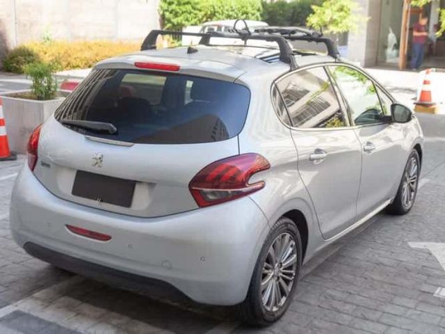 Peugeot 208 Allure Hdi 2017