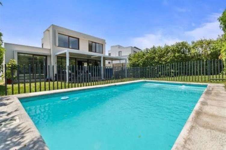 CASA 3D 3B PISCINA CONDOMINIO EN PIEDRA ROJA! (131816)