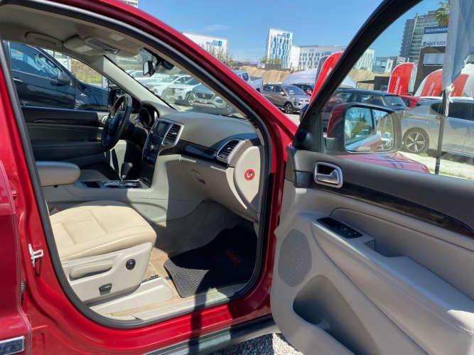 JEEP GRAND CHEROKEE LAREDO SPORT 3.6 2013