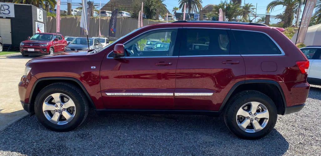 JEEP GRAND CHEROKEE LAREDO SPORT 3.6 2013