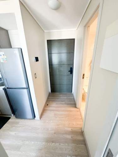 DEPTO 1D1B CON ESTAMIENTO, WIFI Y TV INCLUIDO VALP