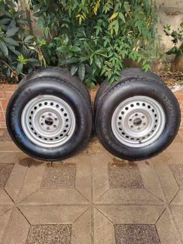 Llantas y neumaticos