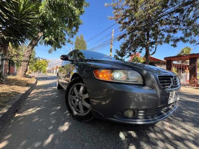 volvo s40 II segunda generación detalles