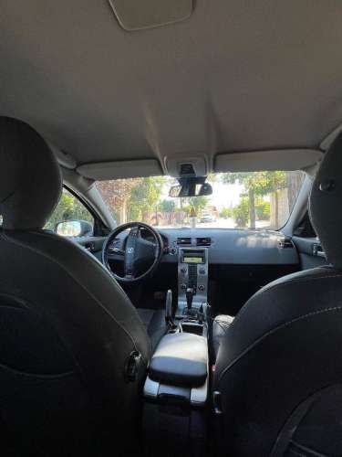 volvo s40 II segunda generación detalles