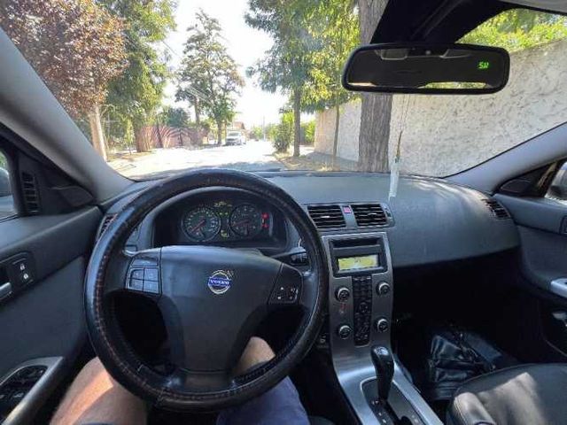 volvo s40 II segunda generación detalles