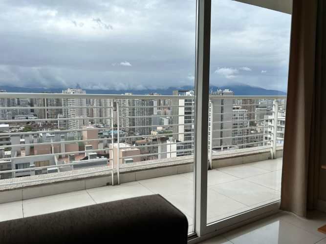 Espectacular departamento en venta, Metro Moneda. Santiago.