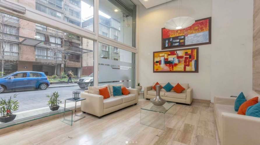 Espectacular departamento en venta, Metro Moneda. Santiago.