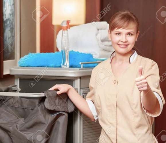 CAMARERA HOTEL-MOTEL