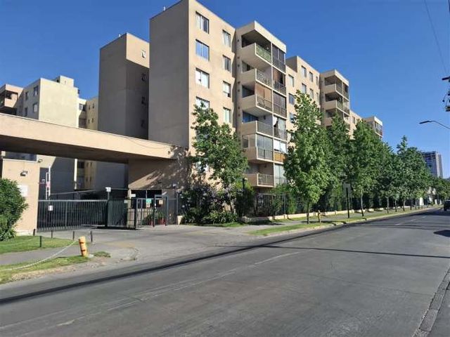 DEPARTAMENTO Carlos Walker Martinez / metro ciudad del Niño / Lider