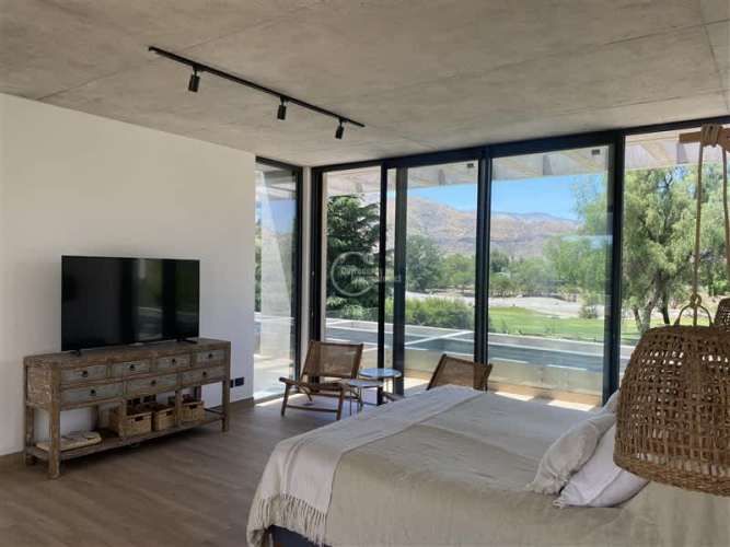 CASA Brisas de Chicureo