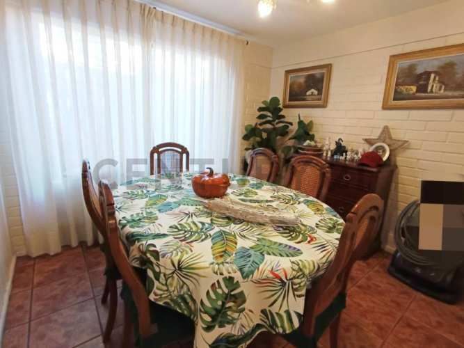 Se vende Casa La Floirida, Sector Enrique Olivares