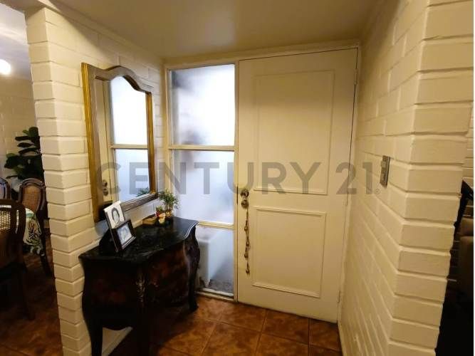 Se vende Casa La Floirida, Sector Enrique Olivares