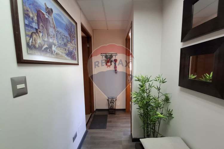 Se vende oficina, edificio cero k