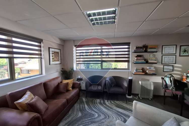 Se vende oficina, edificio cero k