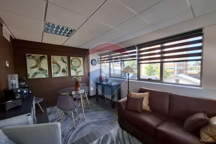 Se vende oficina, edificio cero k