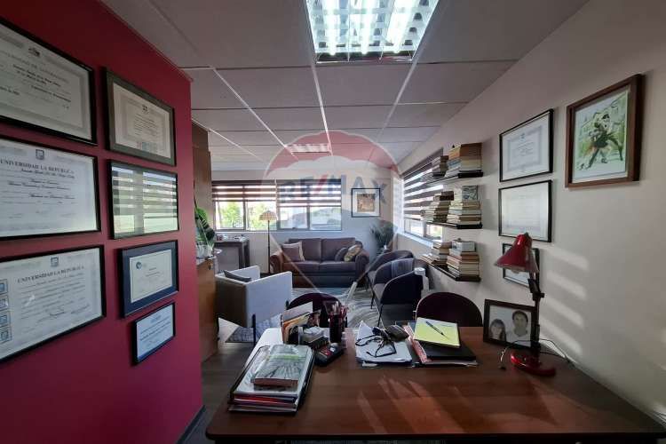 Se vende oficina, edificio cero k