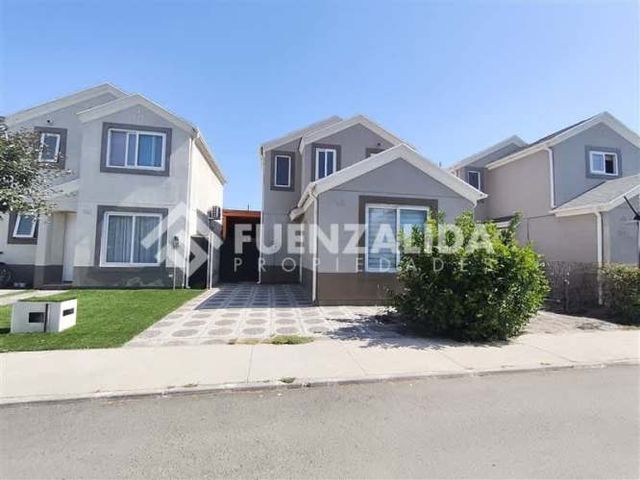 CASA Juan de Dios Malebran / Tolpan