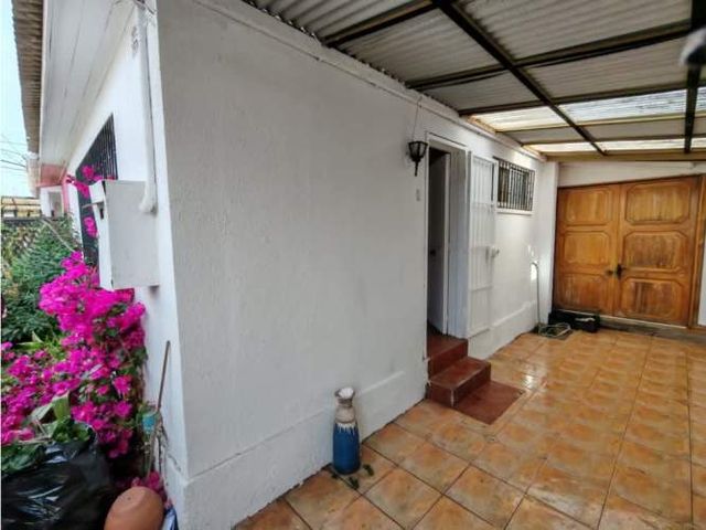 Vende Casa en Gómez Carreño- Viña del Mar