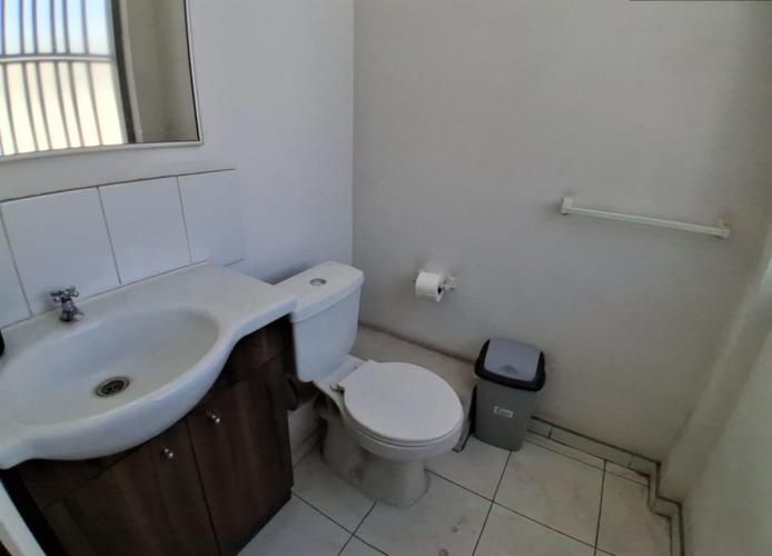 OFICINA Madrid entre Santa Elvira y Victoria