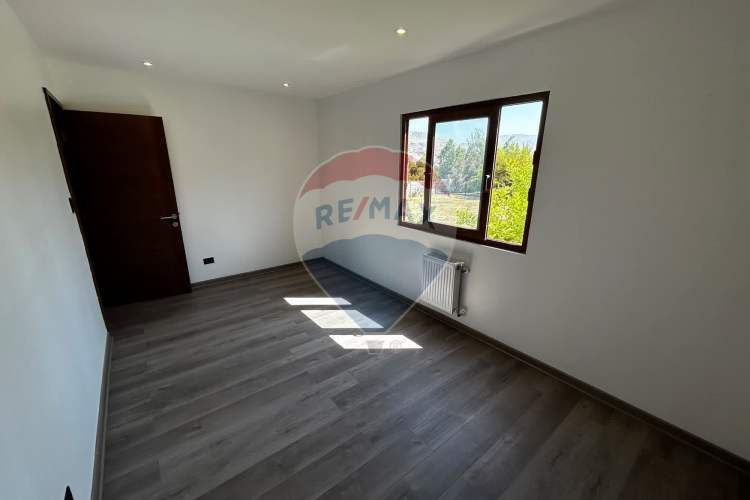 Impresionante casa en chicureo: espacio y confort