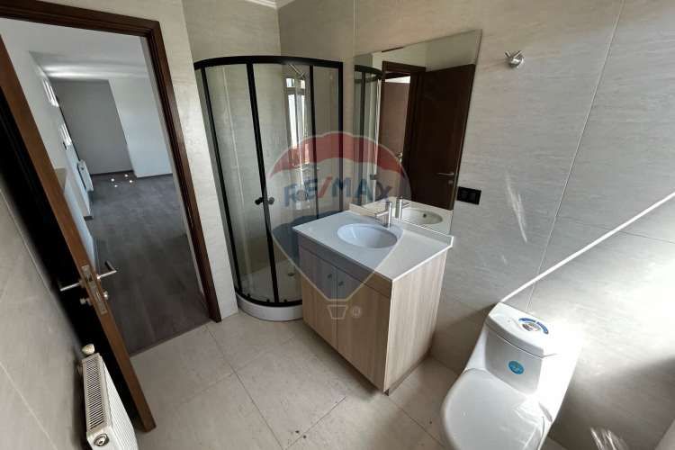 Impresionante casa en chicureo: espacio y confort