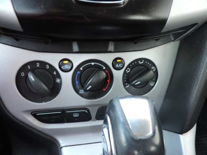 FORD FOCUS SE 2.0 2014