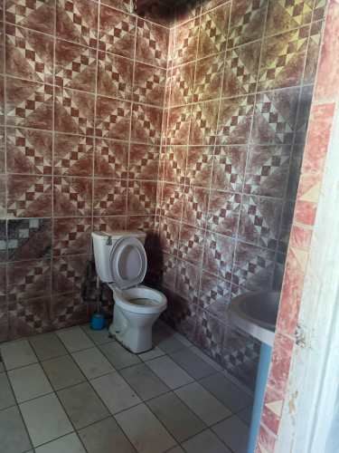 PROPIEDAD CON 4 DEPTO + CASA PRINCIPAL