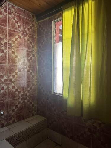 PROPIEDAD CON 4 DEPTO + CASA PRINCIPAL