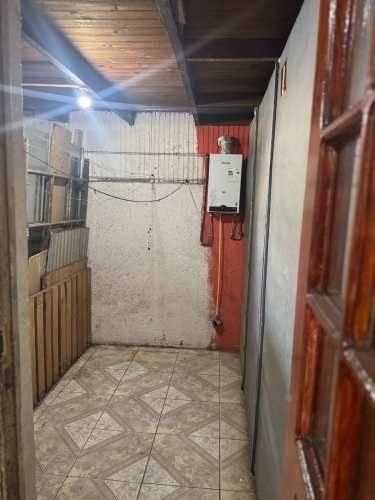 PROPIEDAD CON 4 DEPTO + CASA PRINCIPAL