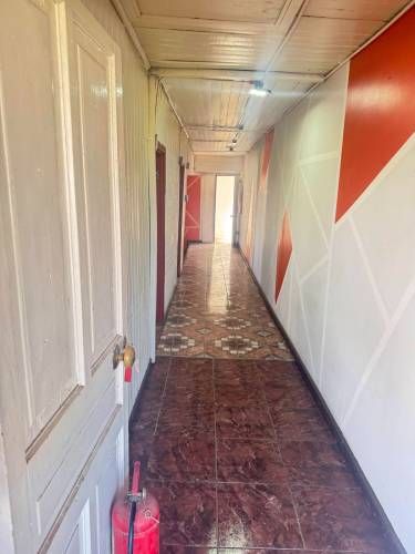 PROPIEDAD CON 4 DEPTO + CASA PRINCIPAL