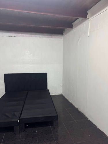 PROPIEDAD CON 4 DEPTO + CASA PRINCIPAL