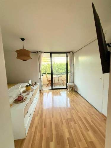 DEPARTAMENTO Llano Subercaseaux / Metro El Llano