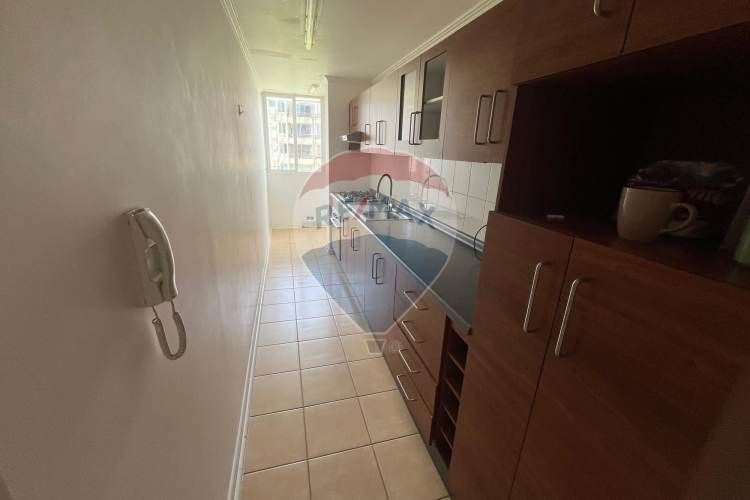 Depto 3 dormitorios en condominio con áreas verdes