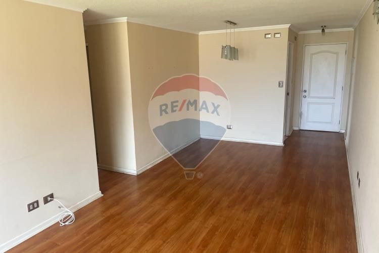 Depto 3 dormitorios en condominio con áreas verdes