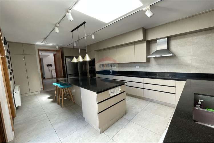 Casa a pasos colegio alemán, san anselmo, chicureo