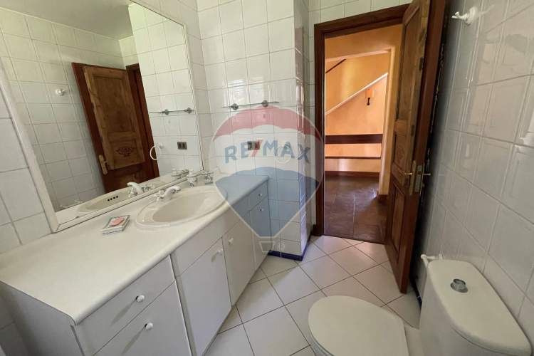 Preciosa casa chilena diseño, sector piedra roja