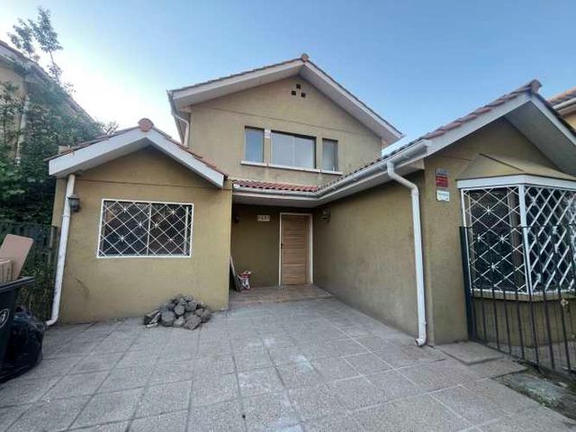 VENDO CASA COCINA NUEVA ALTO MACUL