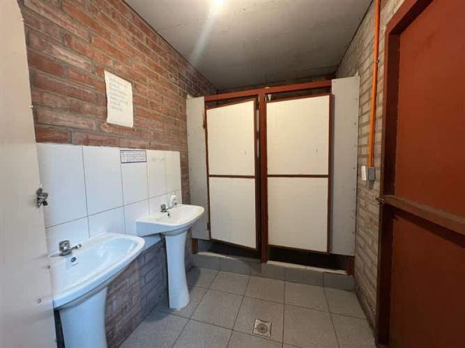 BODEGA Jose Bess 1157