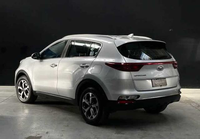 KIA SPORTAGE LX 2.0 MT