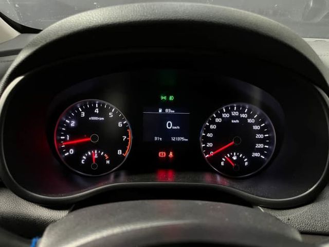 KIA SPORTAGE LX 2.0 MT