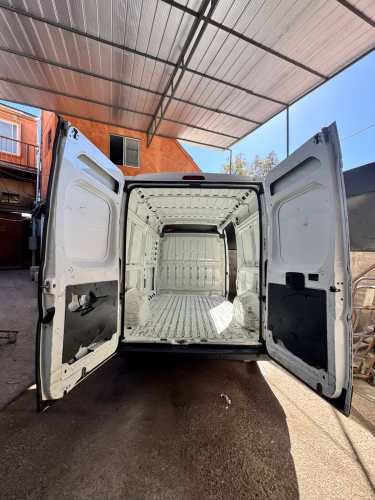 Se vende Furgon de carga