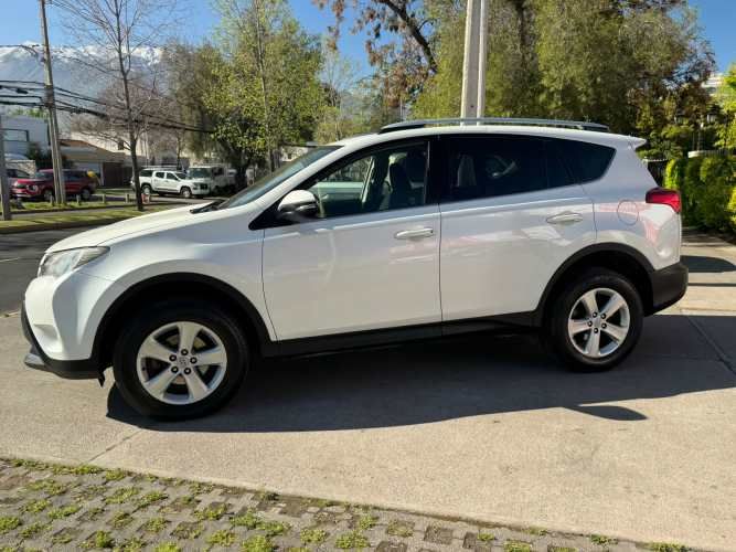 RAV 4 SUPER LUJO 2.5 AUT 2014 FULL CAMARA