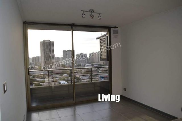 Se vende depto 2D1B, Sector Lo Ovalle, Comuna de La Cisterna