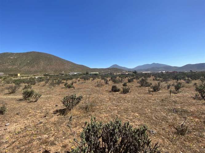 SITIO RUTA 5 // AVENIDA FRANCISCO DE AGUIRRE