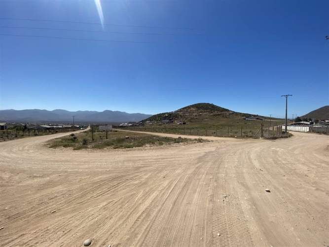 SITIO RUTA 5 // AVENIDA FRANCISCO DE AGUIRRE